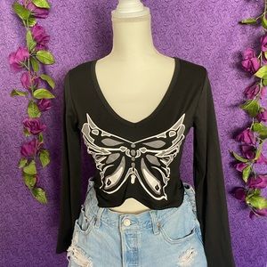 Black butterfly longsleeve!🖤